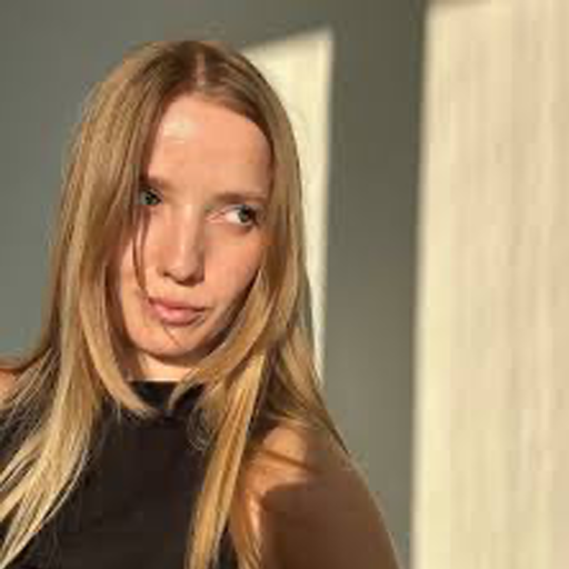 Yana P.